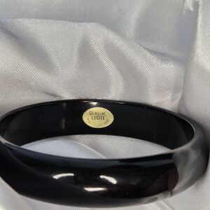 Vintage 1950s Black genuine Lucite Bracelet Bangle thin made in Hong Kong